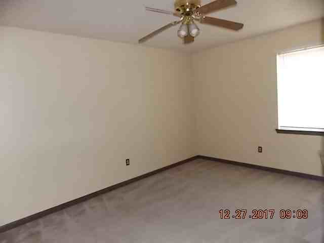 901 Rice Ct - Photo 7 of 16