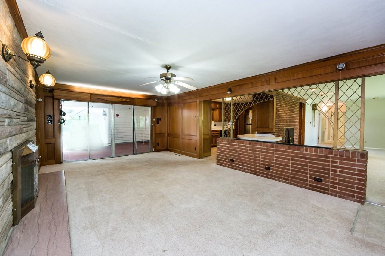 8703 Sharonbrook Dr - Photo 5 of 39