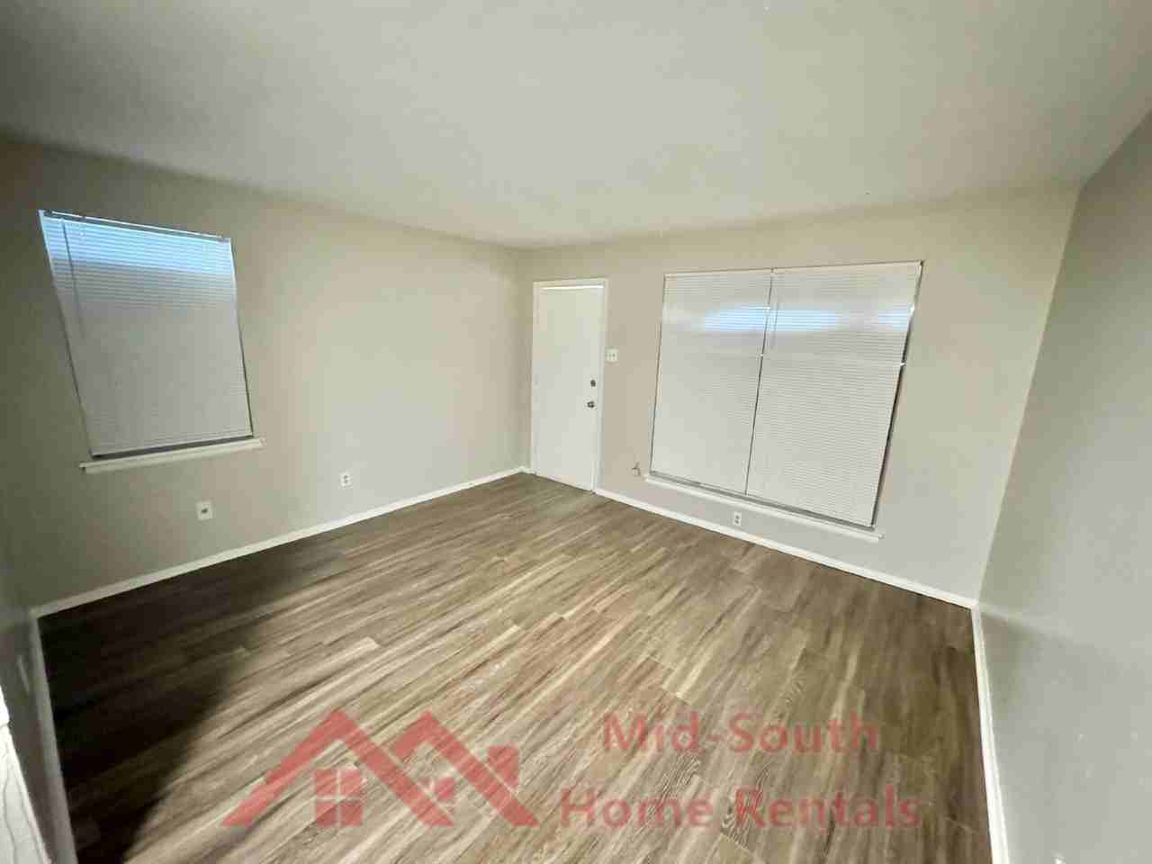 3192 Coleman Ave - Photo 4 of 13