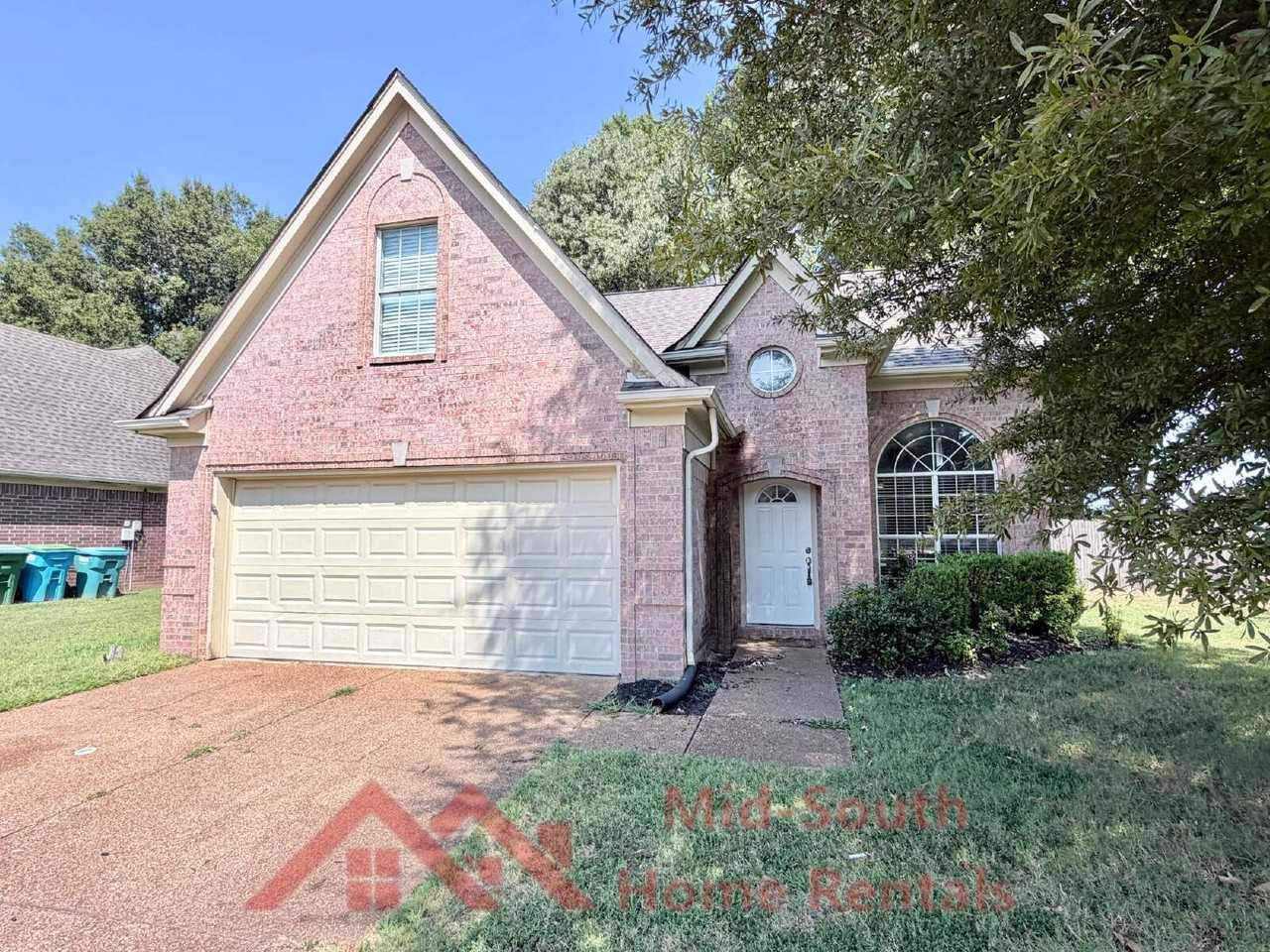 11236 Wolf Woods Dr - Photo 2 of 31