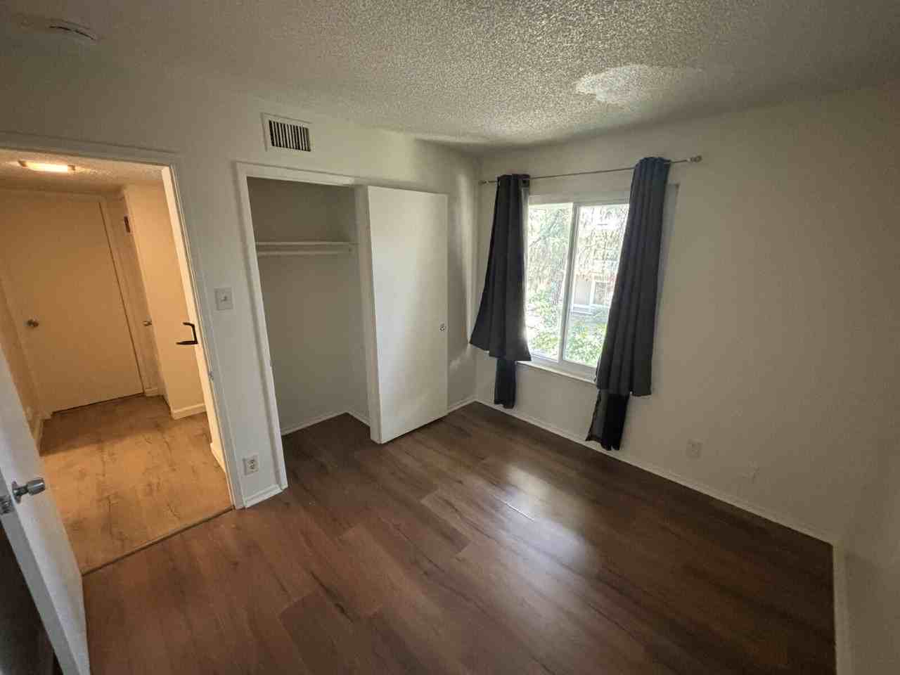 163 Fairgrounds Dr - Photo 6 of 18