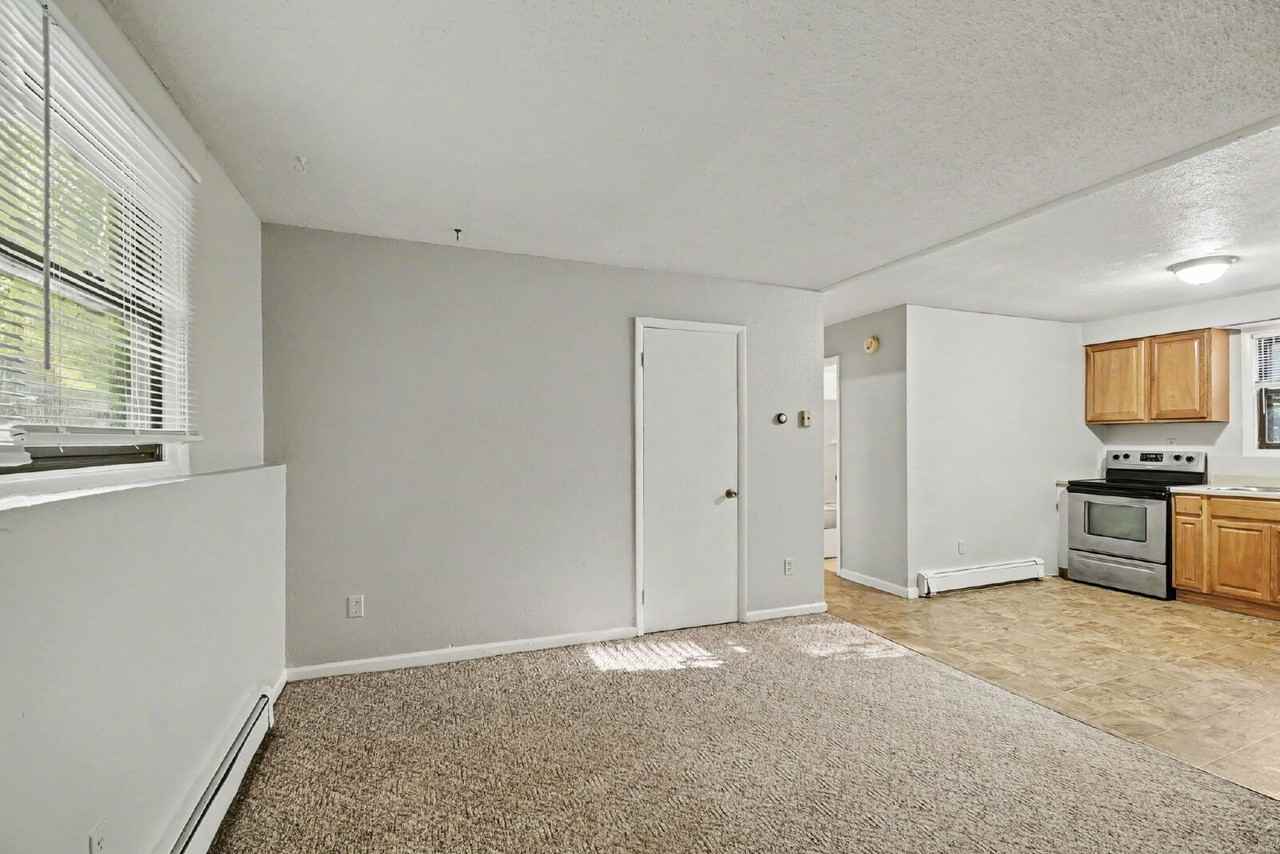 4191 N Meridian Rd #3 - Photo 5 of 14
