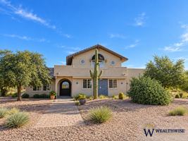 featured image of 1692 W Sunkist Rd