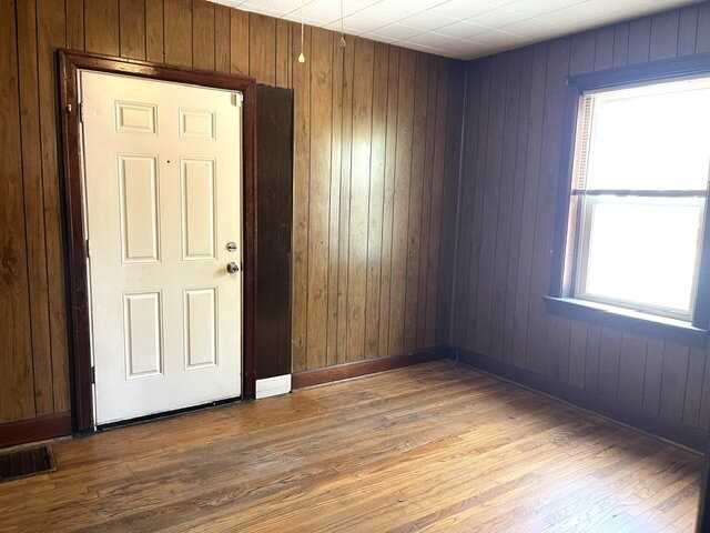 3917 Alexander St - Photo 7 of 18