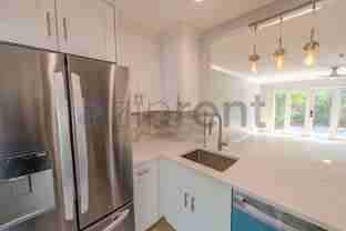 715 Ne 1st St #A - Photo 1 of 1