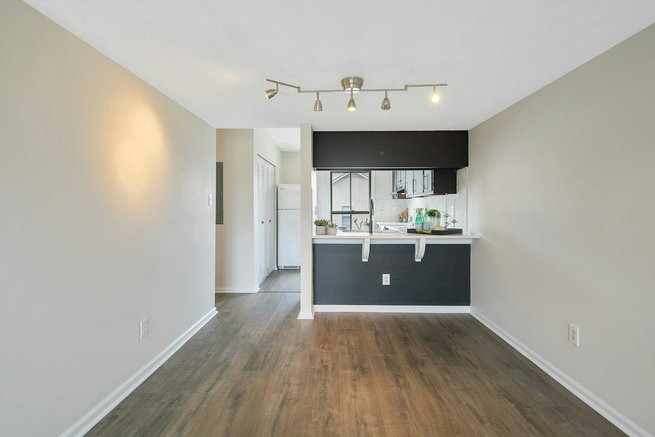 4604 Dow Court - Photo 6 of 44