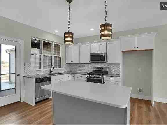 121 Despina Drive - Photo 3 of 3