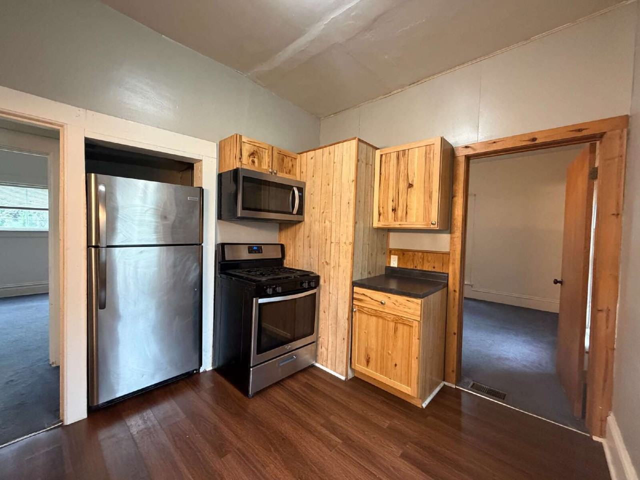 211 Fulton St #2 - Photo 5 of 16