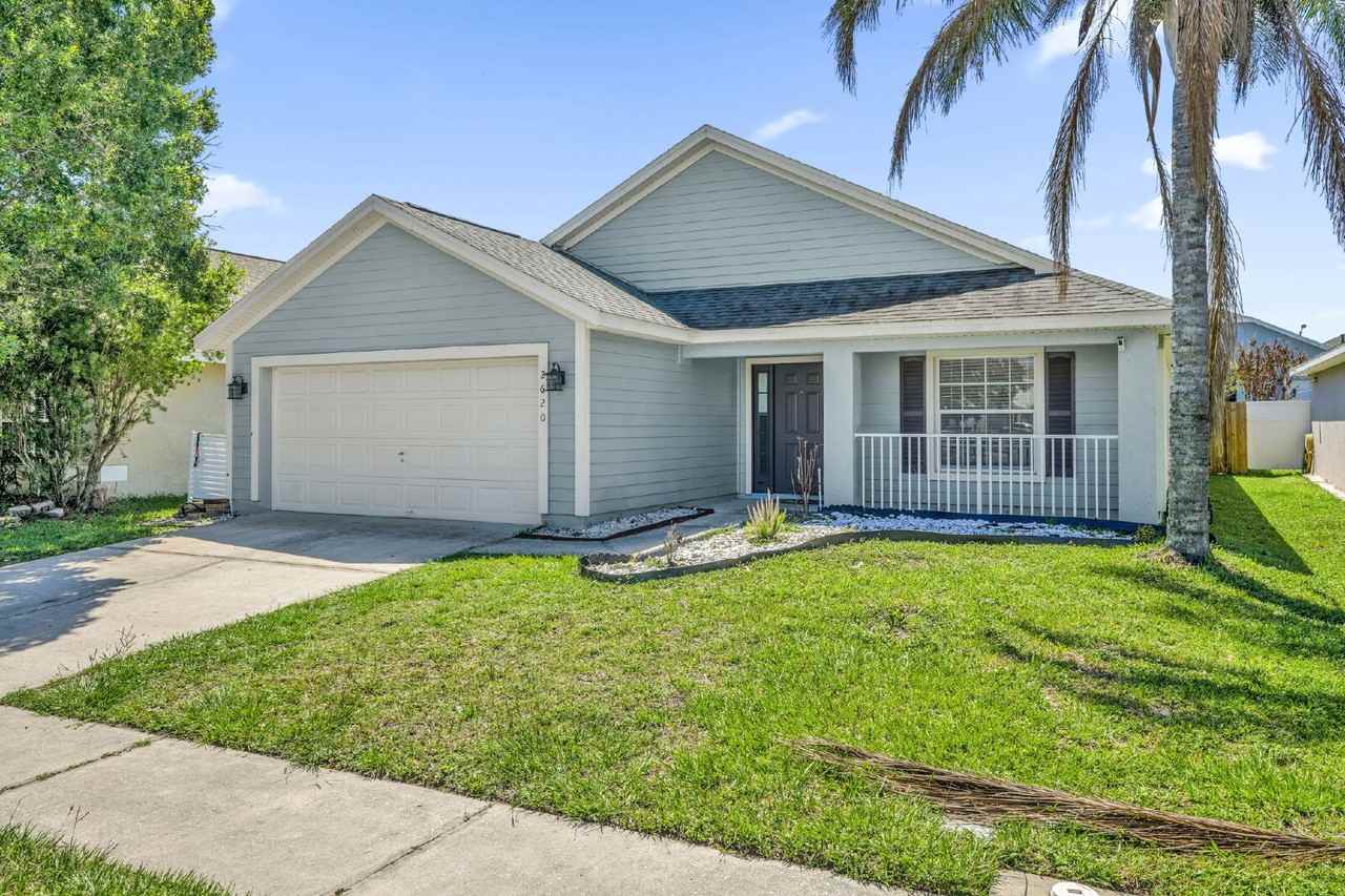 2620 Willow Glen Cir - Photo 2 of 37
