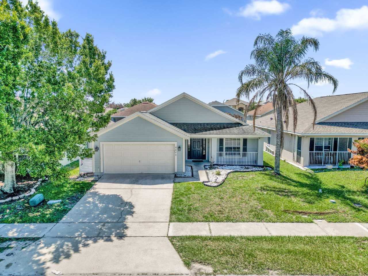 2620 Willow Glen Cir - Photo 3 of 37