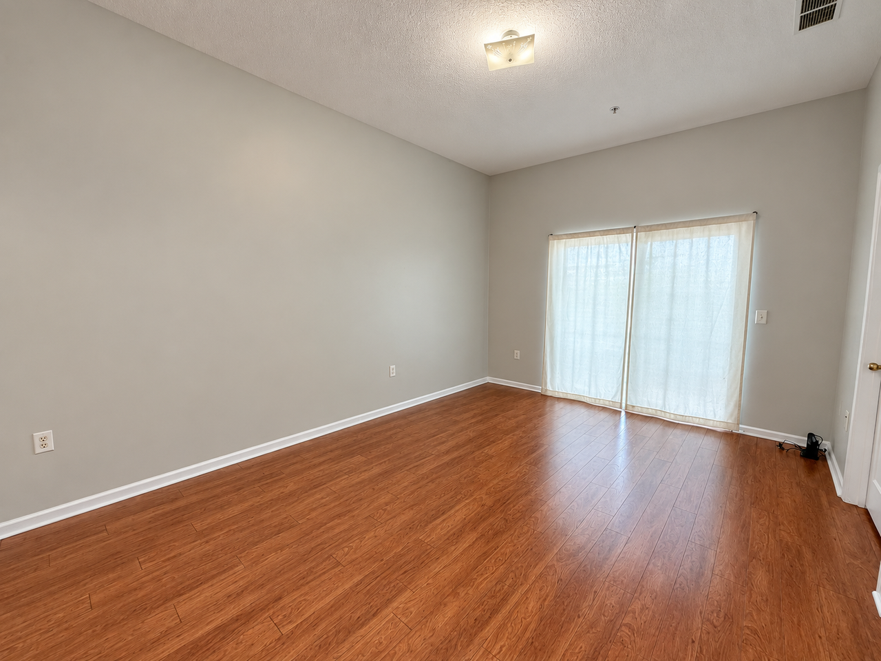 5101 Playpen Dr #5 - Photo 6 of 11
