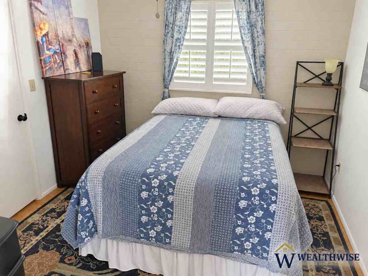 302 S Paseo Cerro Unit D - Photo 4 of 28