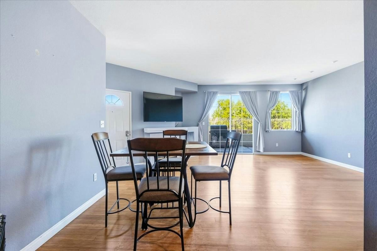 7743 East Viewrim Drive - Photo 4 of 17