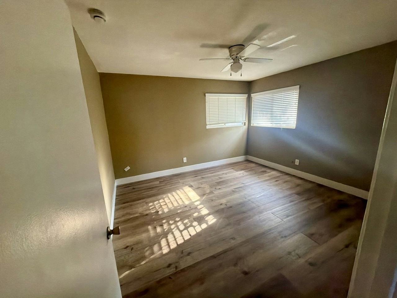 4683 East Thomas Avenue - Photo 2 of 22