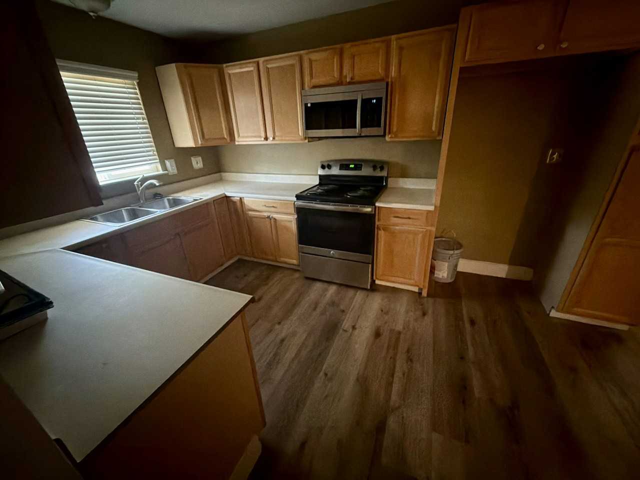 4683 East Thomas Avenue - Photo 4 of 22
