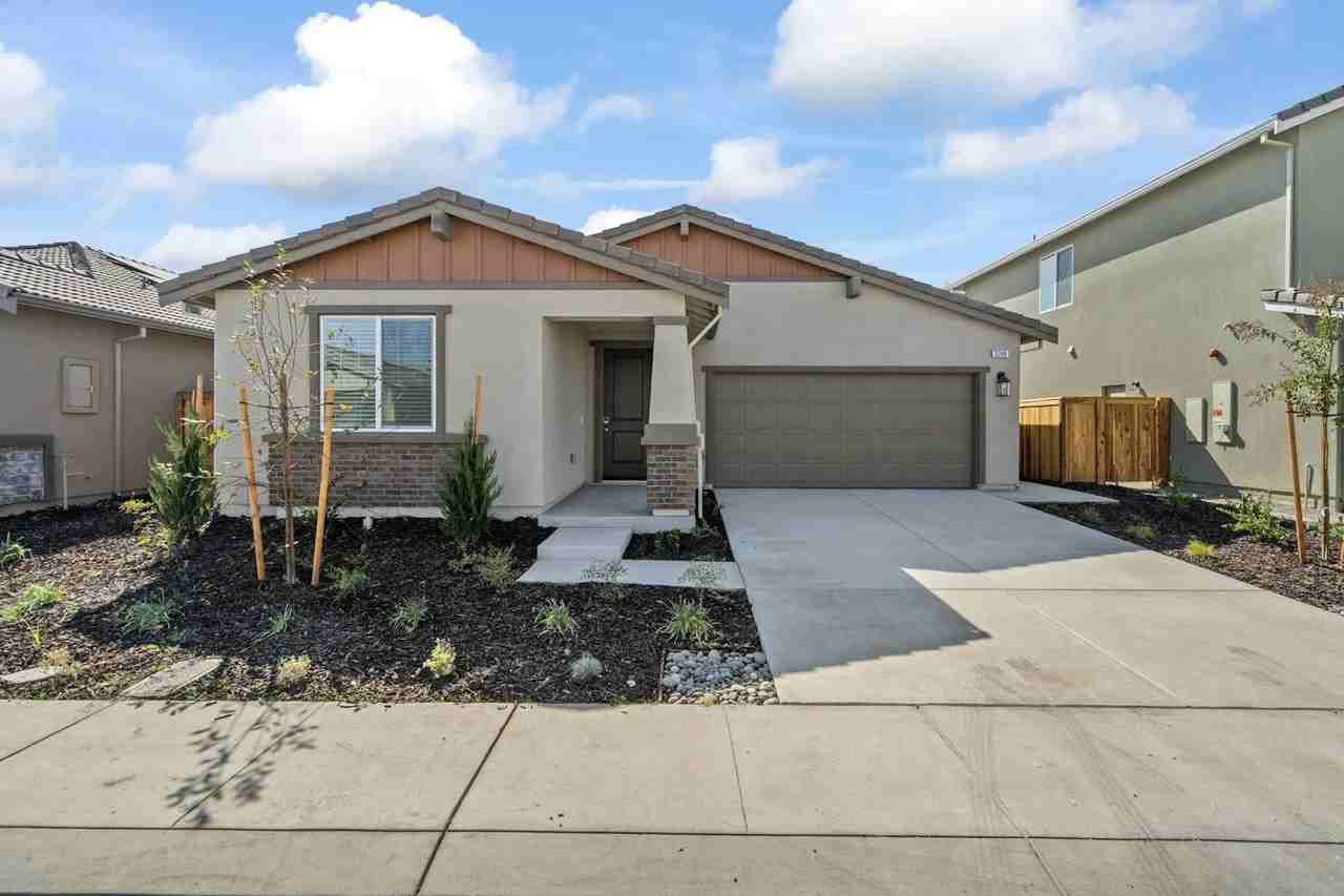 3248 Bear Oak Street - Photo 2 of 33