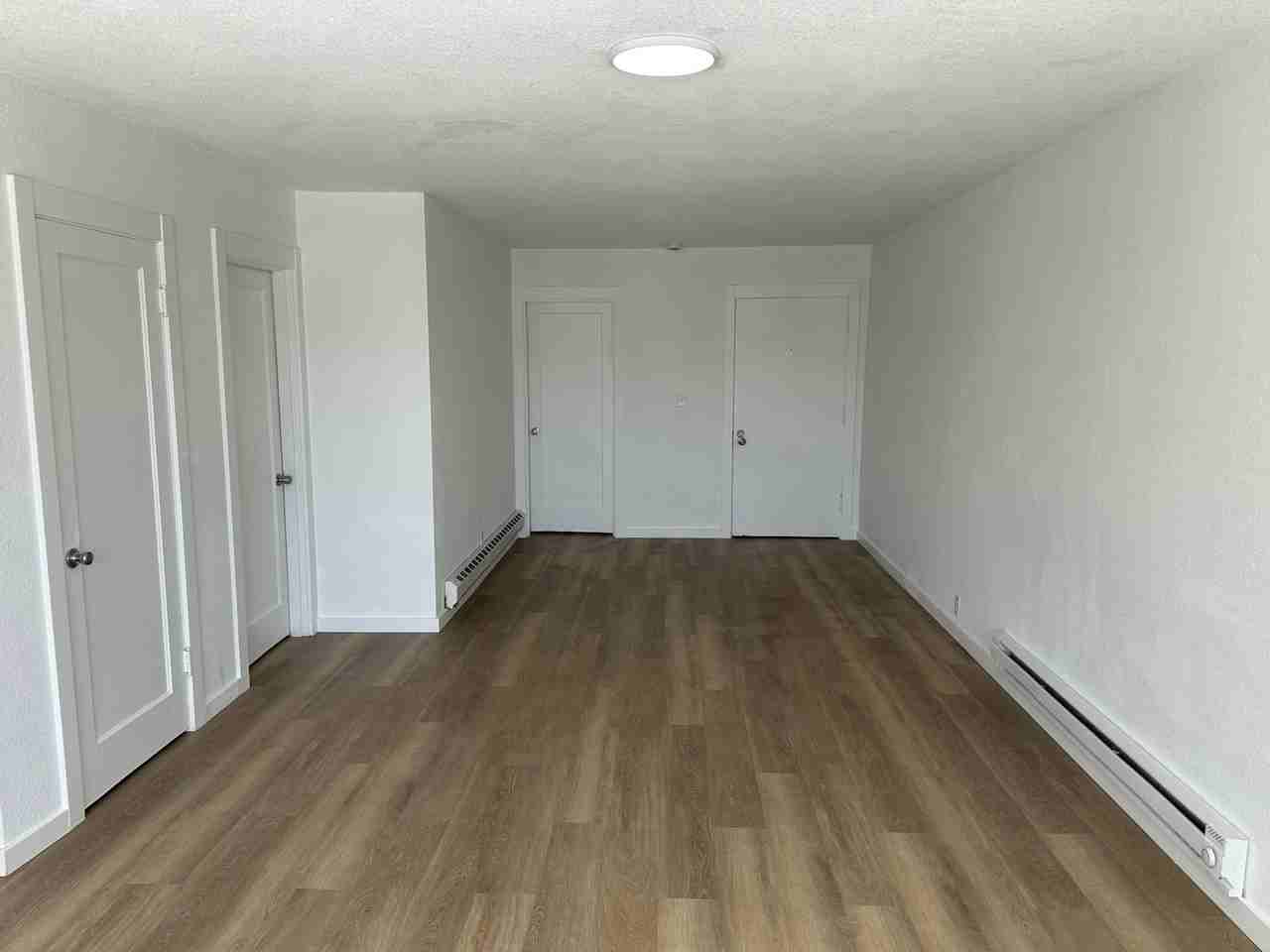 216 Division Avenue West, Unit B - Photo 3 of 14