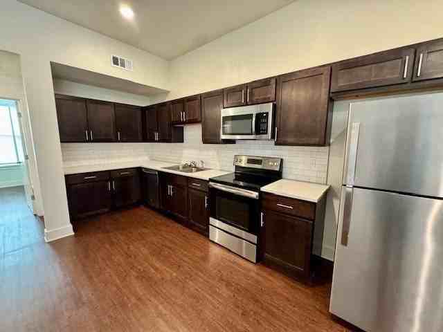 726 E Emma Ave #104 - Photo 4 of 12