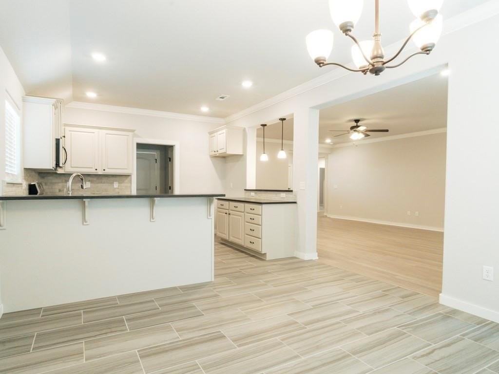 420 Coconut Ln - Photo 5 of 30