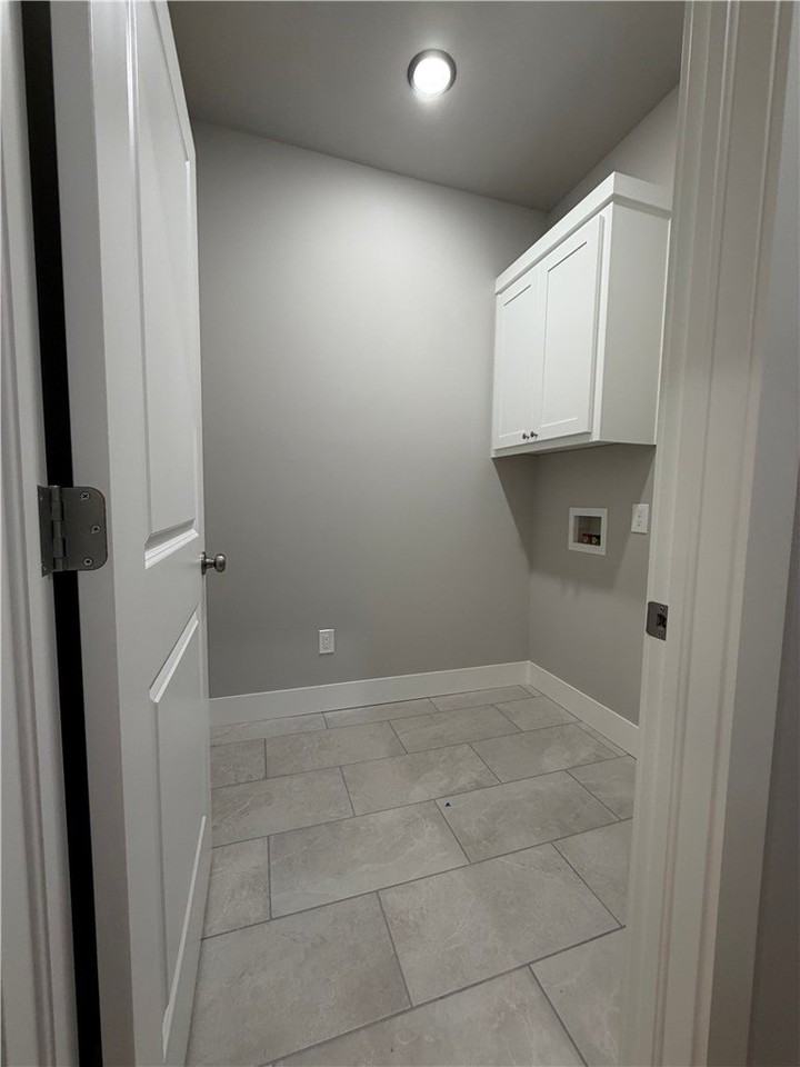 1036 Seaborn Way - Photo 7 of 17