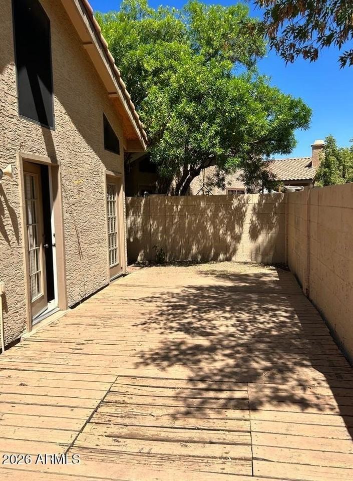 2363 W Comstock Dr - Photo 2 of 25