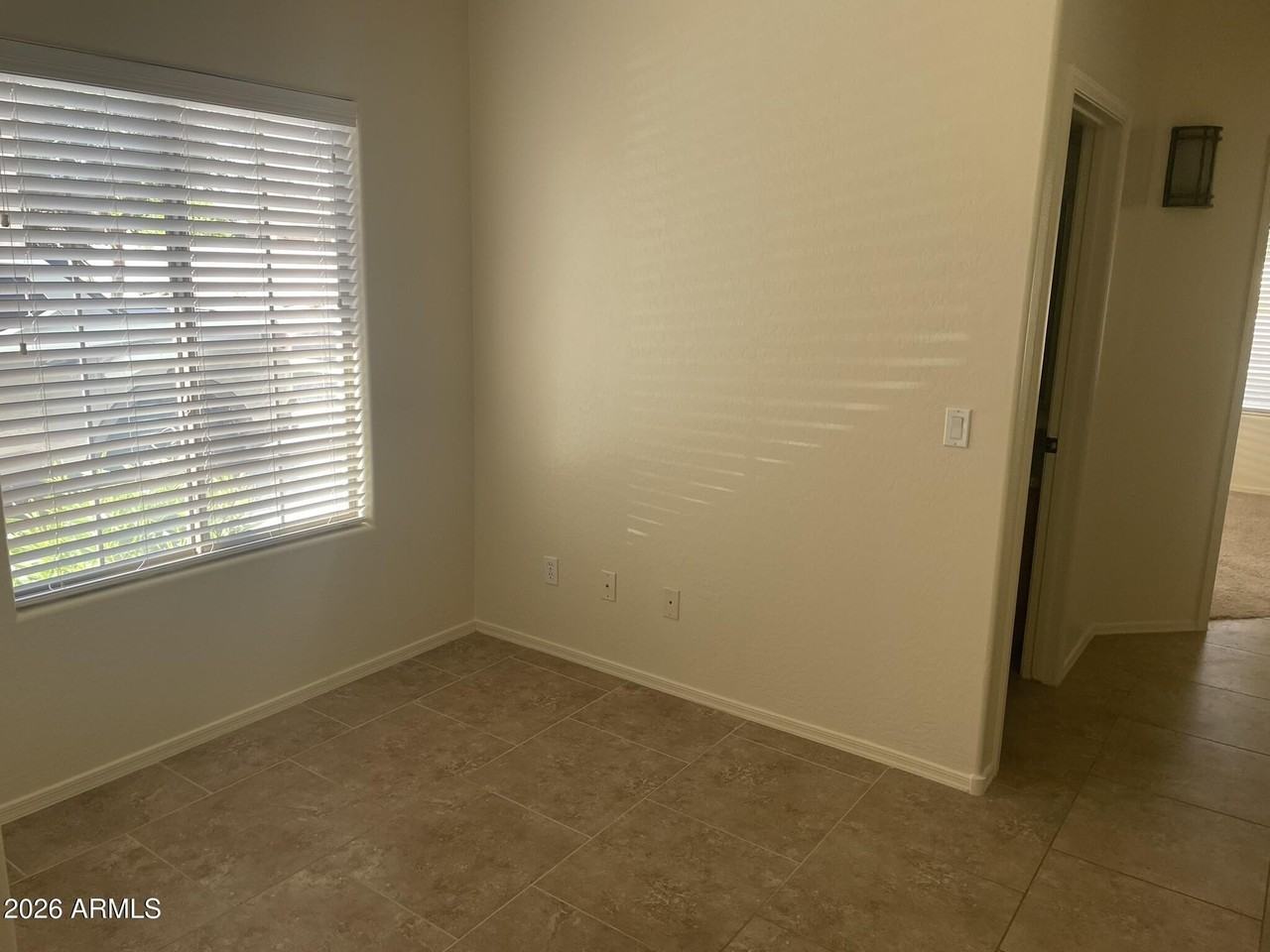 2197 N Arbor Ln - Photo 2 of 14