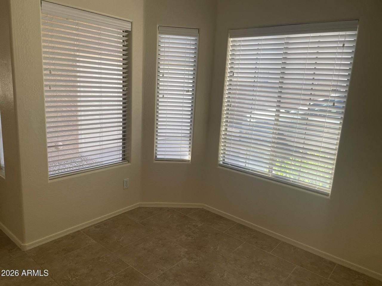 2197 N Arbor Ln - Photo 5 of 14