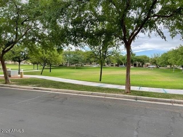 1371 S Chaparral Blvd - Photo 2 of 17