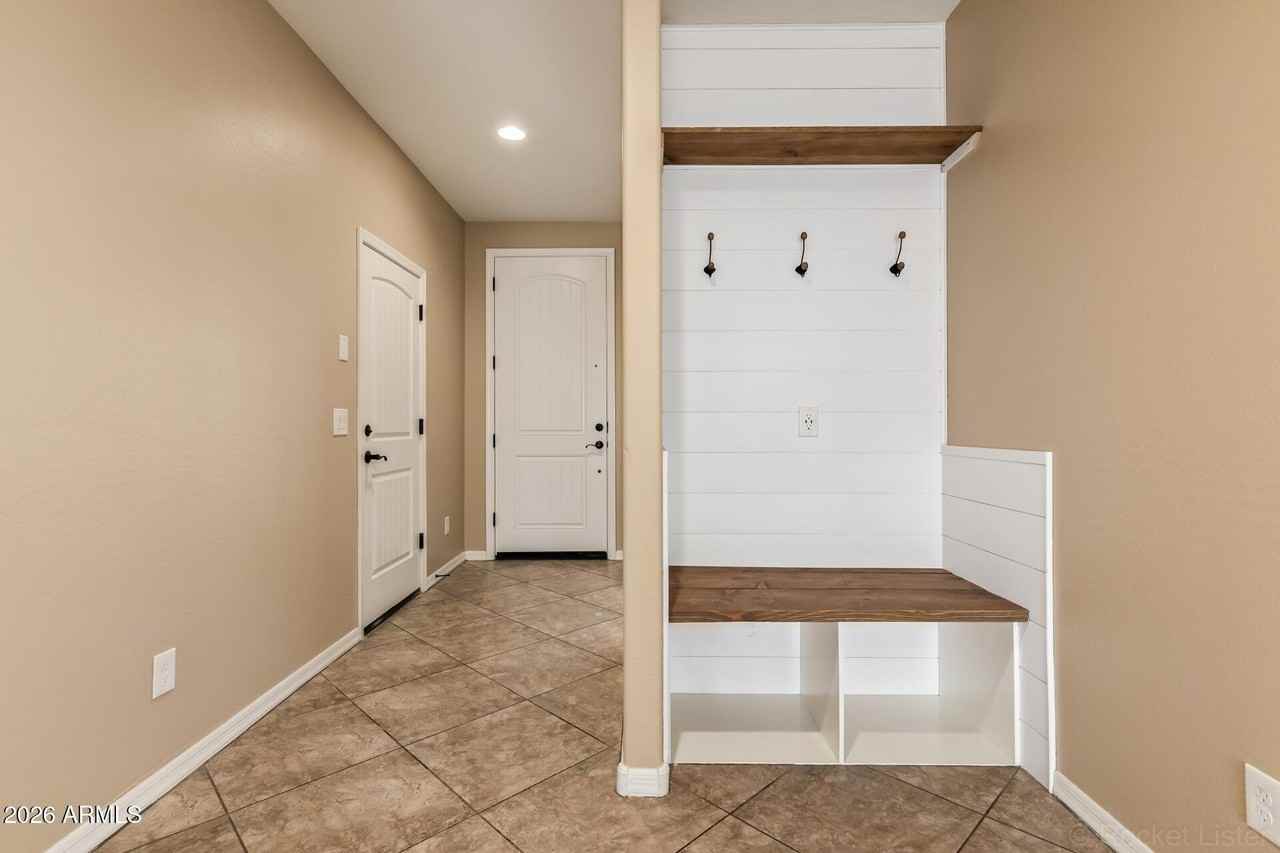 2057 W Kenton Way - Photo 4 of 33