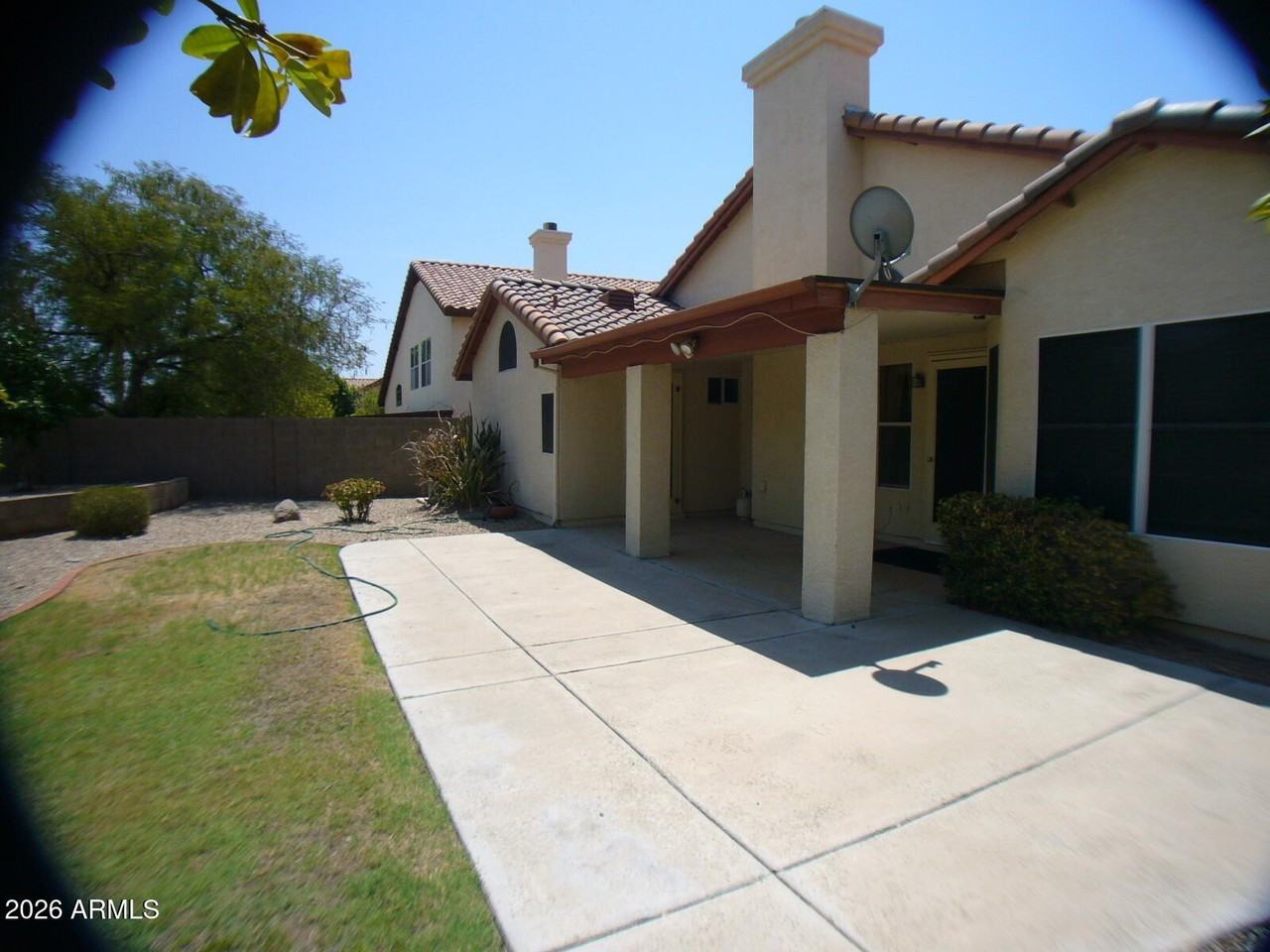 2838 E Calavar Rd - Photo 3 of 14