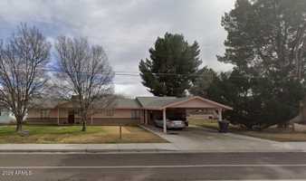 featured image of 967 N 3rd Ave