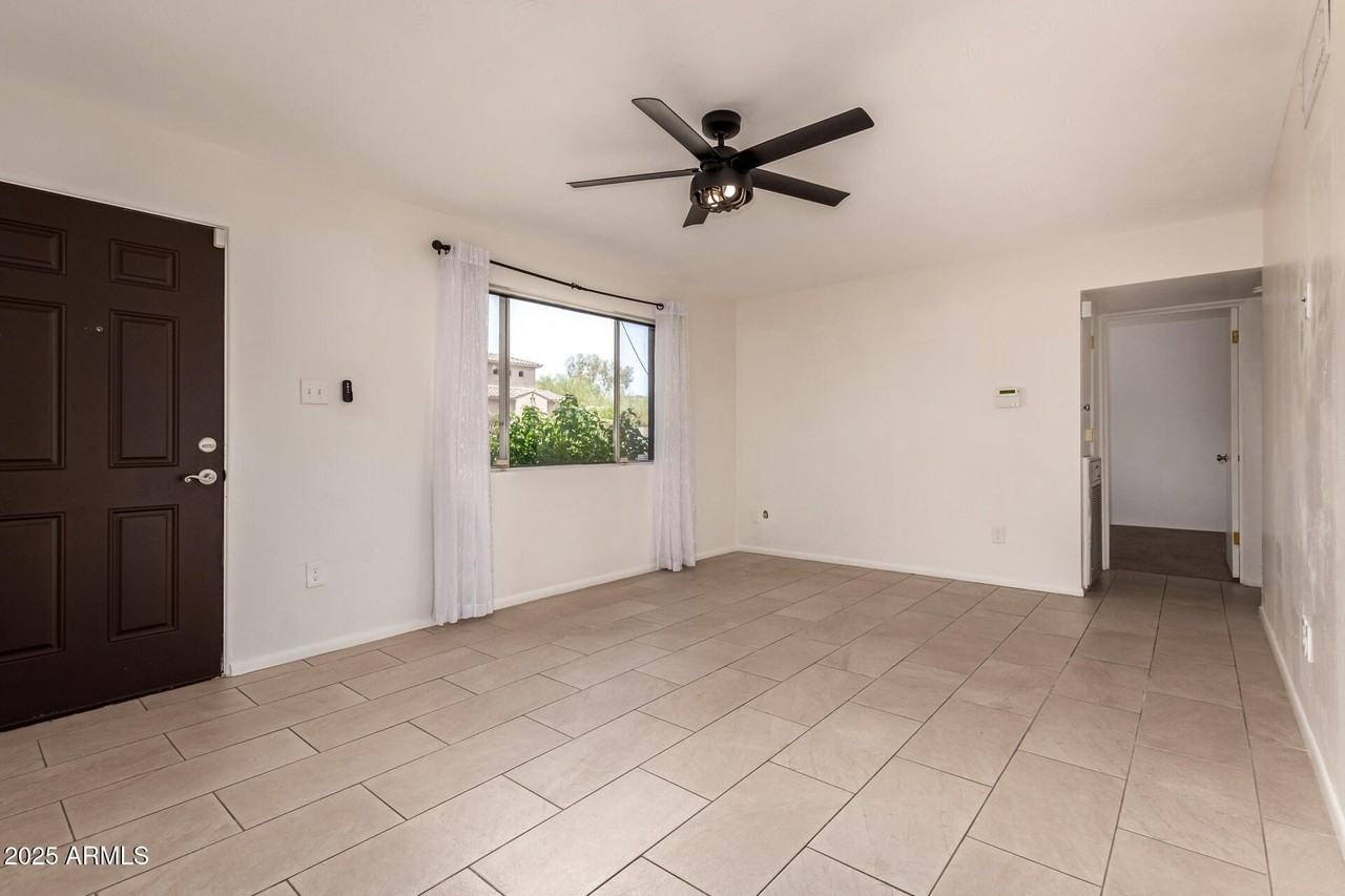 1407 E El Camino Dr - Photo 7 of 32