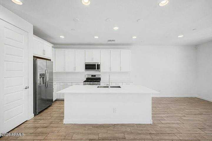 670 S Owl Dr - Photo 5 of 27