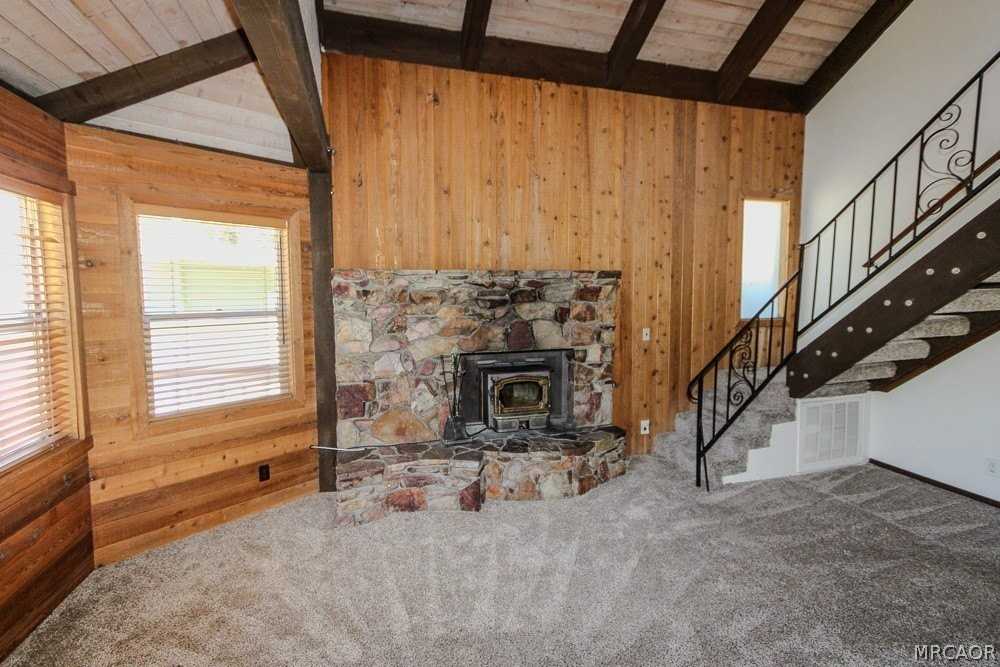 861 Tehama Dr - Photo 2 of 33