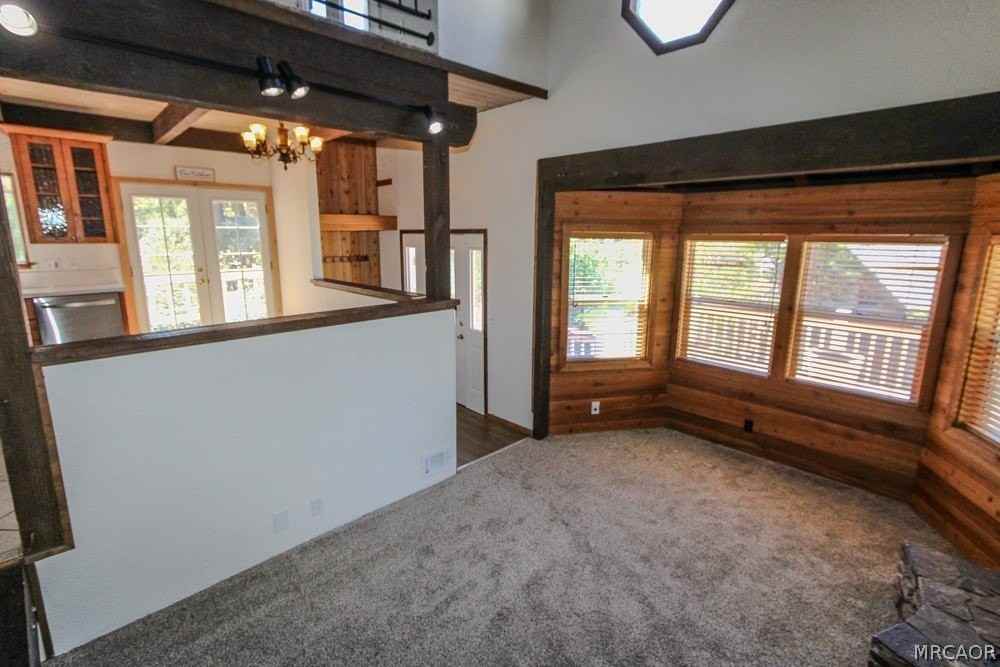 861 Tehama Dr - Photo 5 of 33
