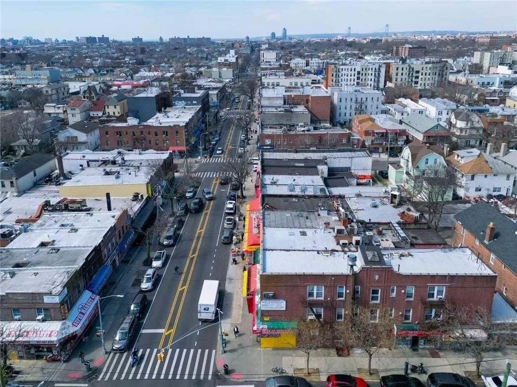 1249 Avenue U - Photo 6 of 7