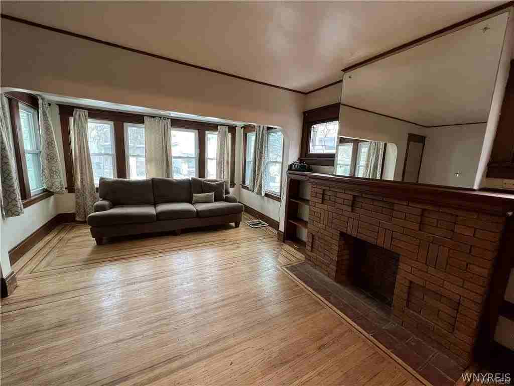502 Lisbon Ave - Photo 4 of 12