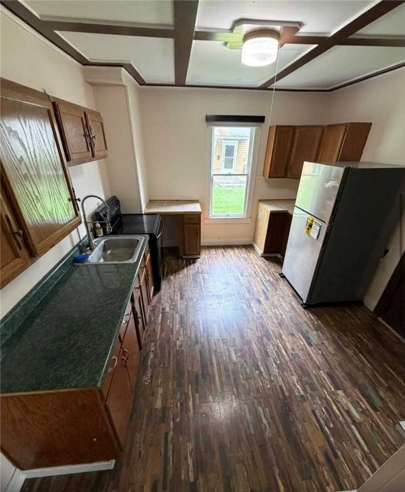 511 Spaulding St - Photo 3 of 10
