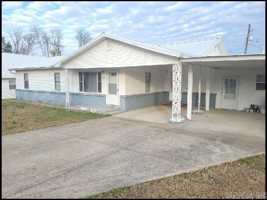 featured image of 1202 N Holly St