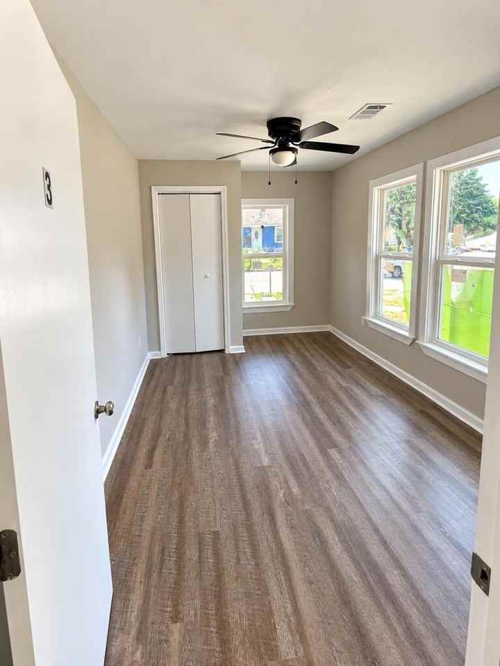 3903 7th Ave - Photo 5 of 15