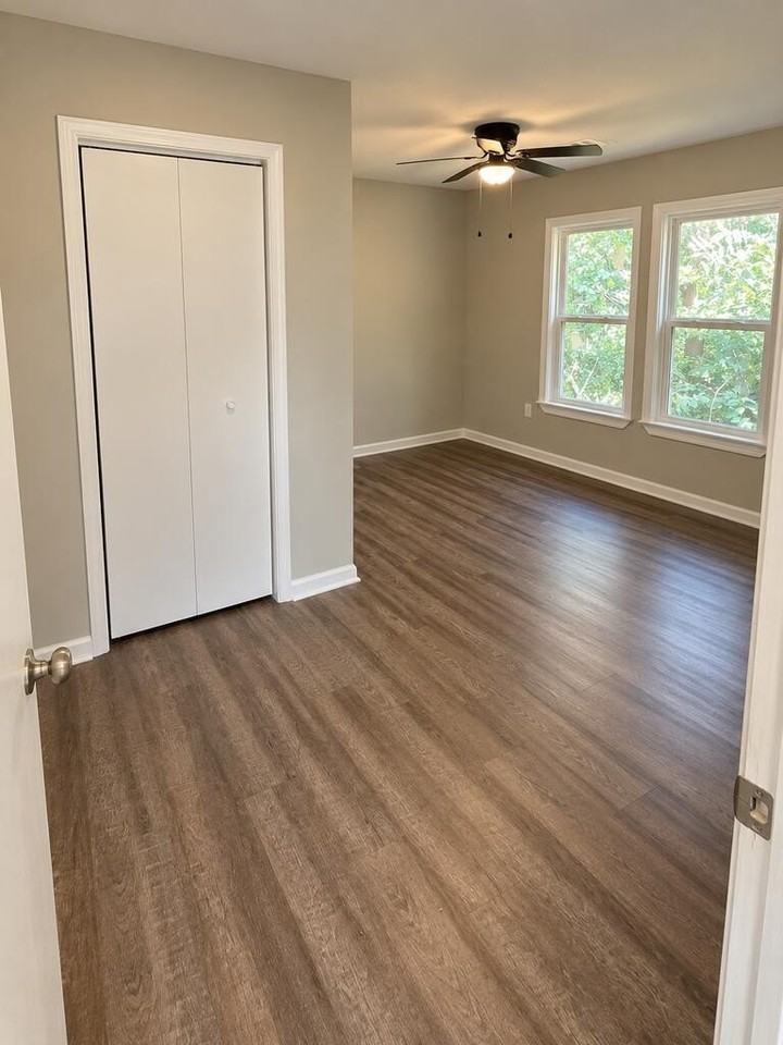 3903 7th Ave - Photo 6 of 15