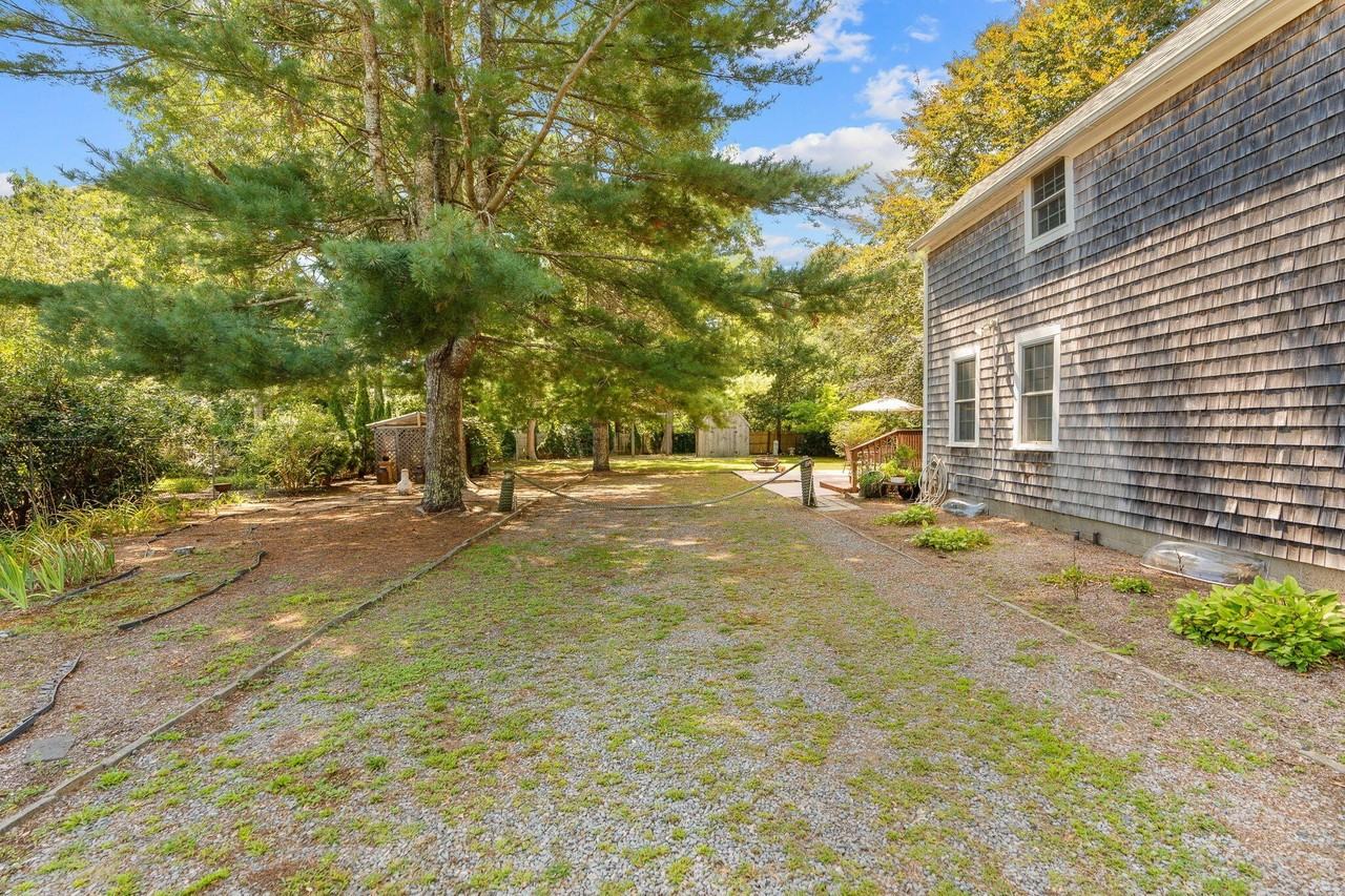 19 Rolling Acres Ln - Photo 6 of 37