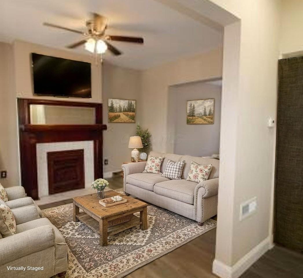 1170 Walters St - Photo 2 of 22