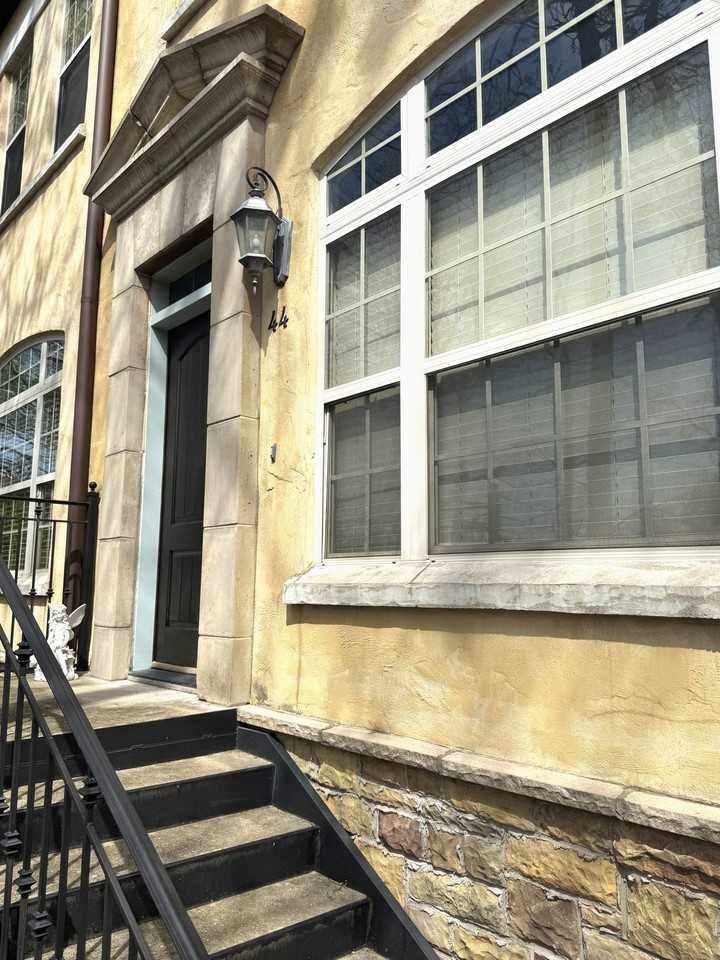 26 N Olive Ave - Photo 2 of 24