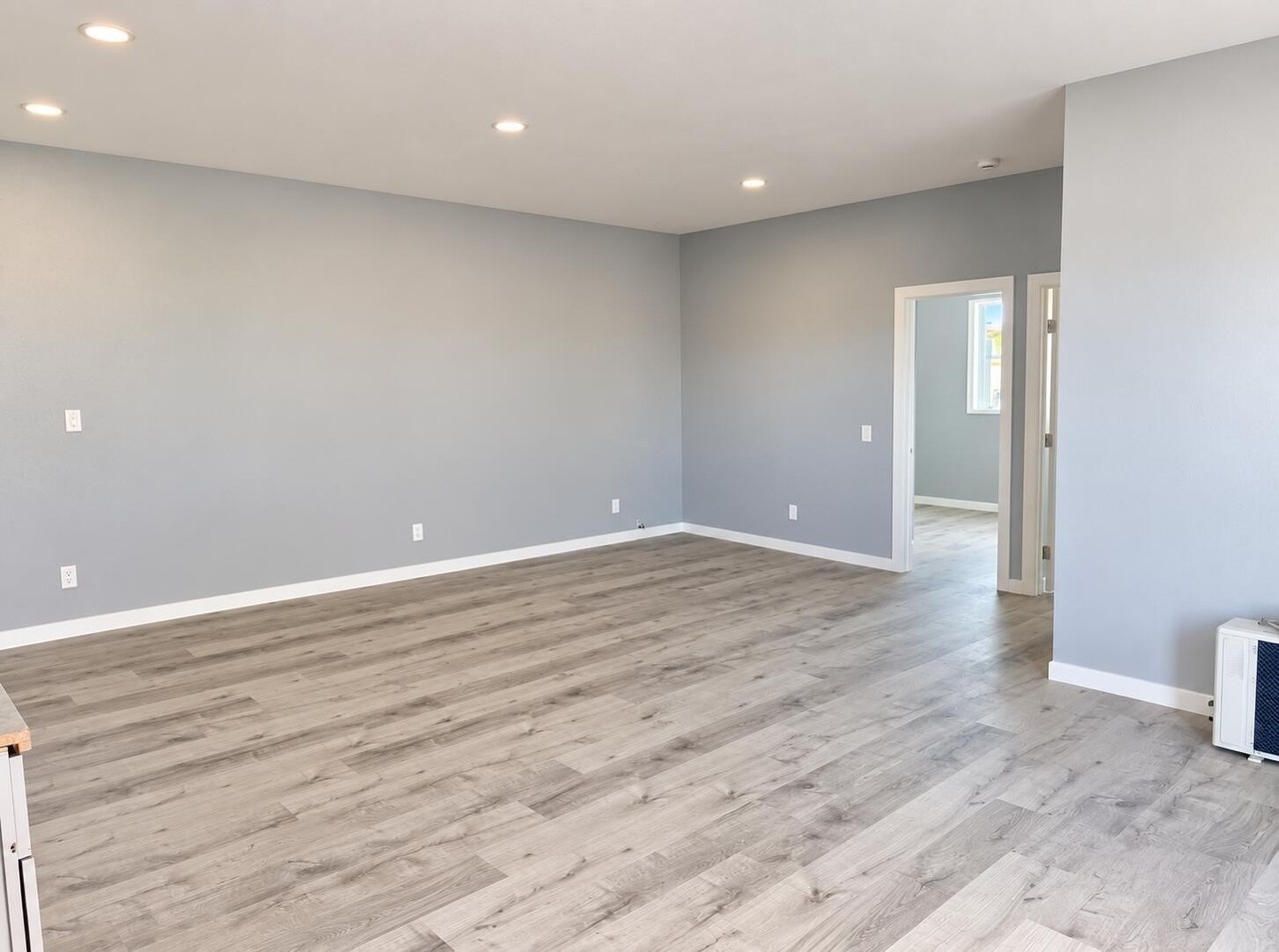 2405 Monterey Unit#2 Avenue - Photo 4 of 7