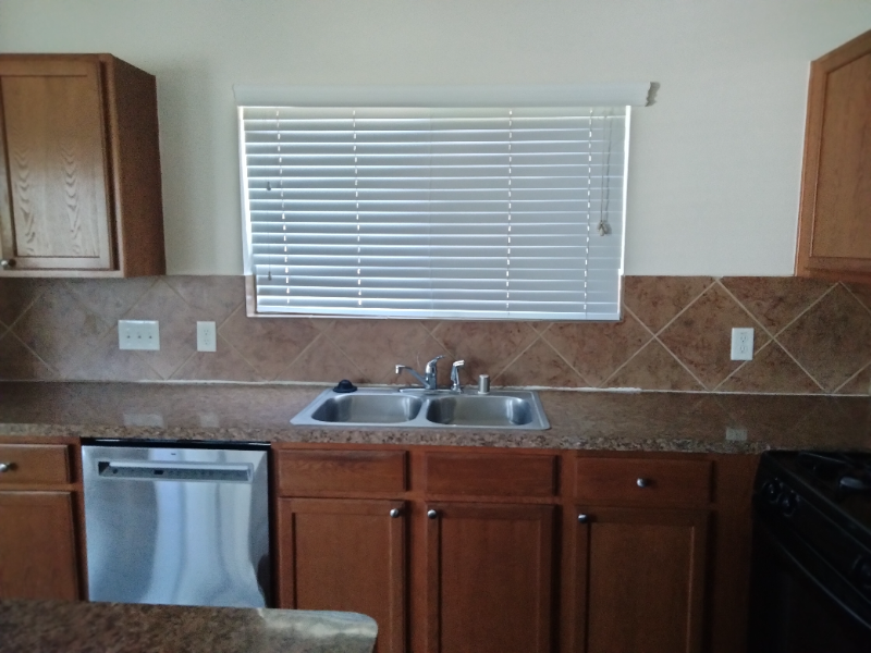 20706 Settlers Lake Cir N - Photo 6 of 24