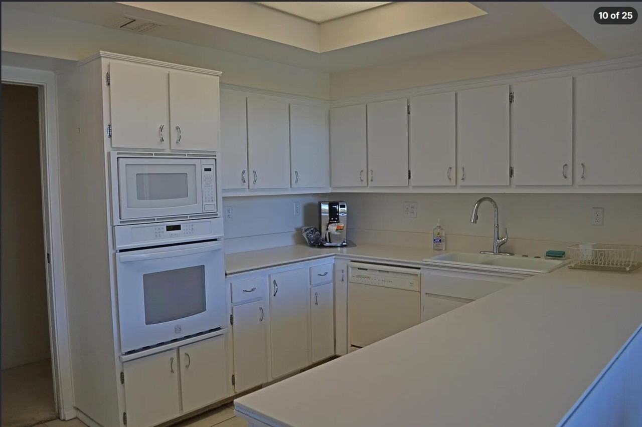 910 Island Dr #404 - Photo 6 of 23