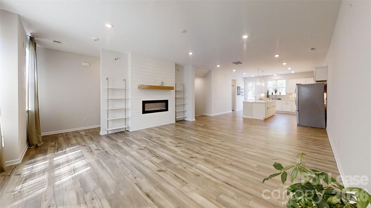 4310 Reed Creek Dr - Photo 4 of 23