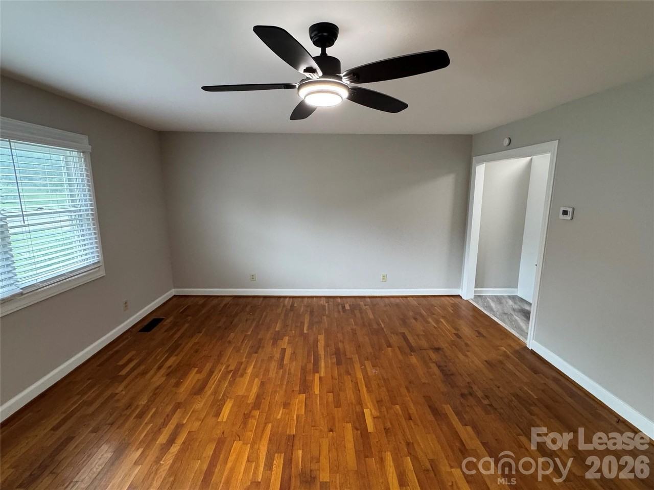 2112 N Stewart Ave - Photo 2 of 9