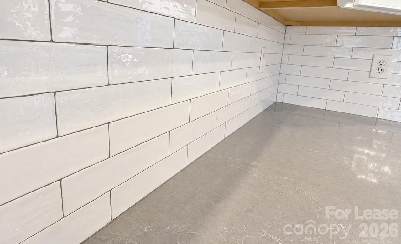 12222 Royal Castle Ct - Photo 4 of 37